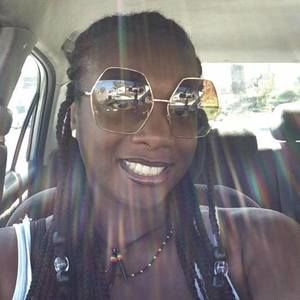 Meet your Posher, Celia